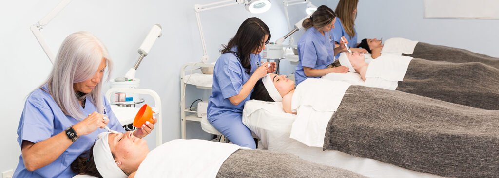 Cosmetology School Toronto: Start Your Beauty Career with Professional Training