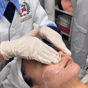 Laser Technician Image -2-min